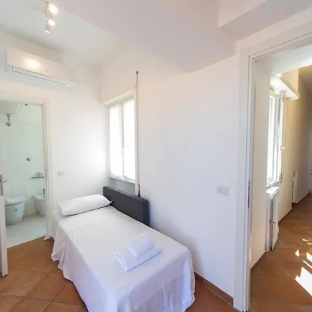 Cardinal Mistrangelo - Next To The Metro Station, Large And Comfortable Penthouse With Terrace * Rome