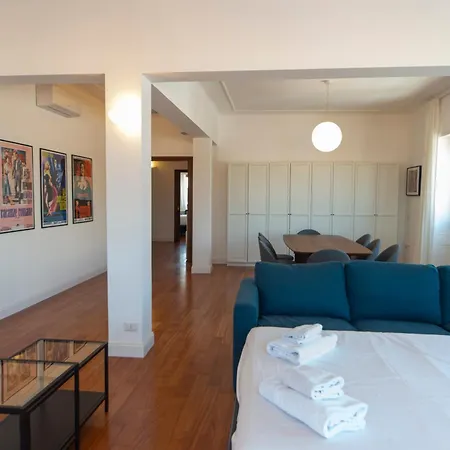 Cardinal Mistrangelo - Next To The Metro Station, Large And Comfortable Penthouse With Terrace Apartment Rome