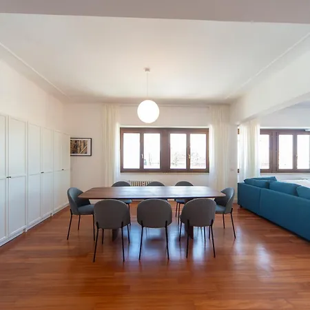 Apartmán Cardinal Mistrangelo - Next To The Metro Station, Large And Comfortable Penthouse With Terrace Řím