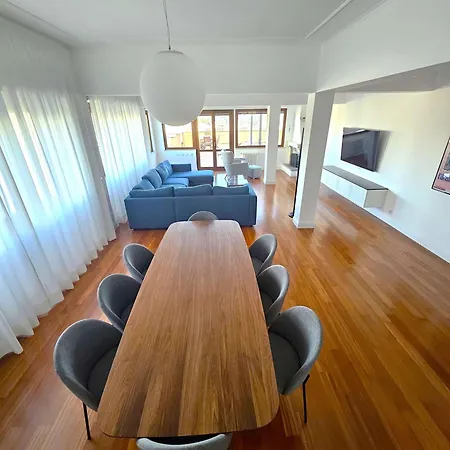 Cardinal Mistrangelo - Next To The Metro Station, Large And Comfortable Penthouse With Terrace Apartmán *
