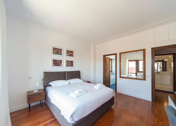 Cardinal Mistrangelo - Next To The Metro Station, Large And Comfortable Penthouse With Terrace * Rome