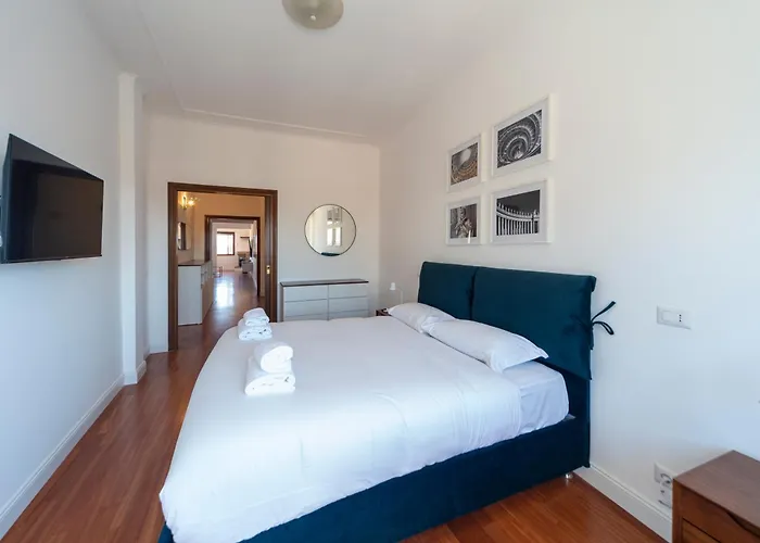 Cardinal Mistrangelo - Next To The Metro Station, Large And Comfortable Penthouse With Terrace Rome